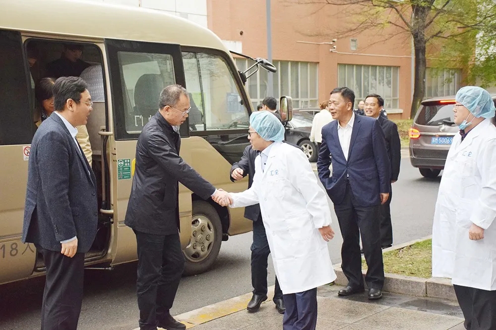 html_1617670426081b63y1.webp.jpg html_1617670426081b63y1.webp.jpg